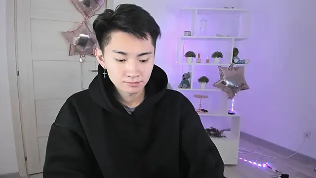 Snapshot of Miram_Yu chatting on 2, 12, 2024 Miram Yu online show from 2, 12, 2024