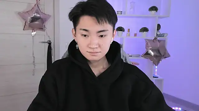 Snapshot of Miram_Yu chatting on 5, 12, 2024 Miram Yu online show from 5, 12, 2024