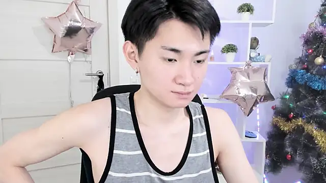 Snapshot of Miram_Yu chatting on 17, 12, 2024 Miram Yu online show from 17, 12, 2024