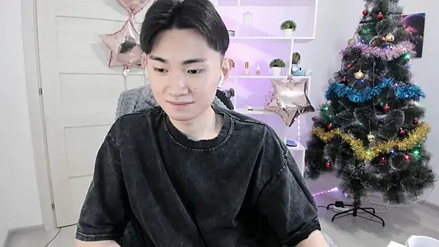 Snapshot of Miram_Yu chatting on 25, 12, 2024 Miram Yu online show from 25, 12, 2024