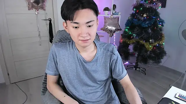 Snapshot of Miram_Yu chatting on 29, 12, 2024 Miram Yu online show from 29, 12, 2024