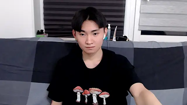 Snapshot of Miram_Yu chatting on 11, 1, 2025 Miram Yu online show from 11, 1, 2025