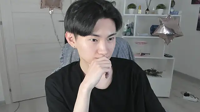 Snapshot of Miram_Yu chatting on 23, 1, 2025 Miram Yu online show from 23, 1, 2025