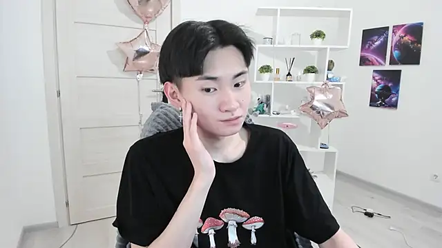 Snapshot of Miram_Yu chatting on 22, 2, 2025 Miram Yu online show from 22, 2, 2025