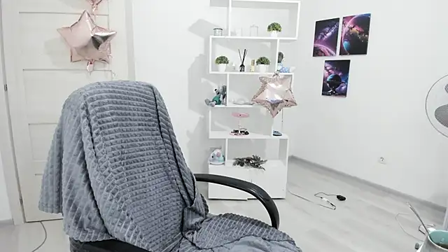 Snapshot of Miram_Yu chatting on 12, 3, 2025 Miram Yu online show from 12, 3, 2025