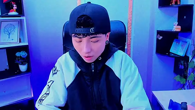 Im Mathias online show from 25, 11, 2025