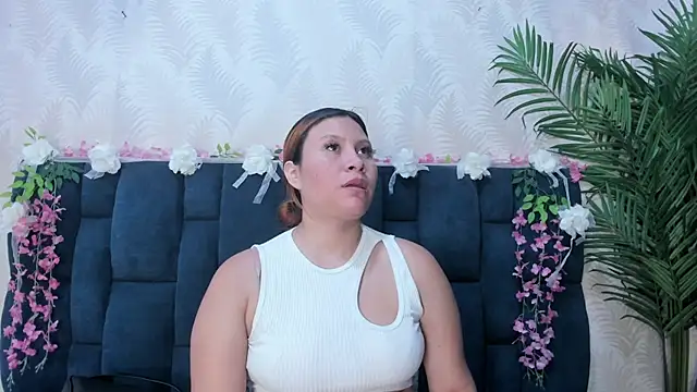 Snapshot of Melody_Megann chatting on 14, 7, 2026 Melody Megann online show from 14, 7, 2026