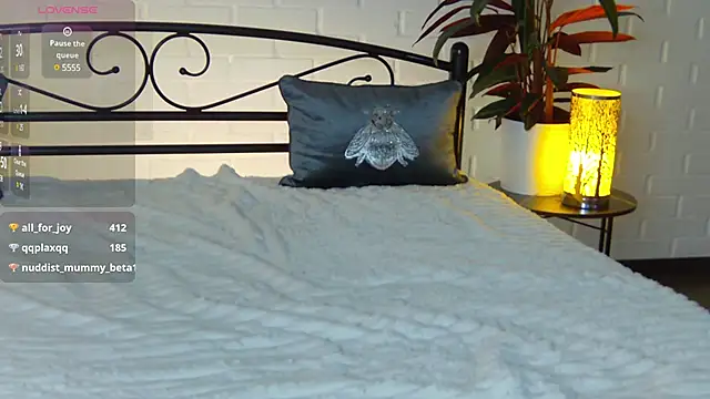  RiverLov online show from 16, 3, 2025