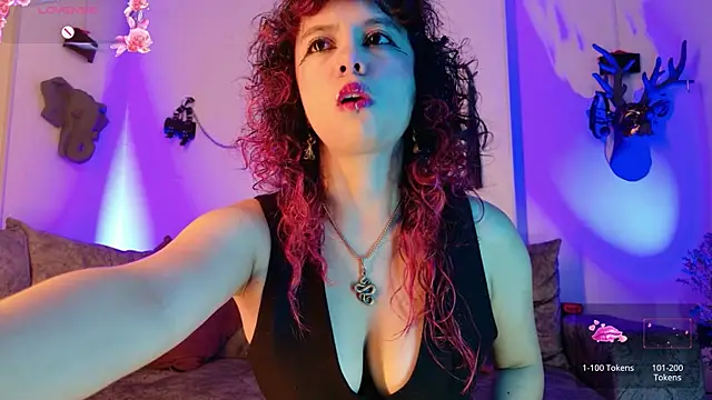 Snapshot of Sweet_Chaos chatting on 5, 6, 2026 Sweet Chaos online show from 5, 6, 2026