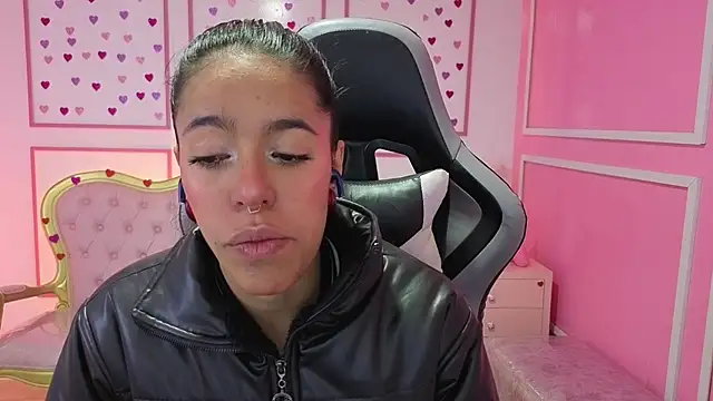 stephania t online show from 26, 9, 2025