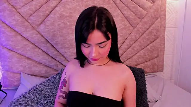 ConnieFontane online show from 1, 3, 2025