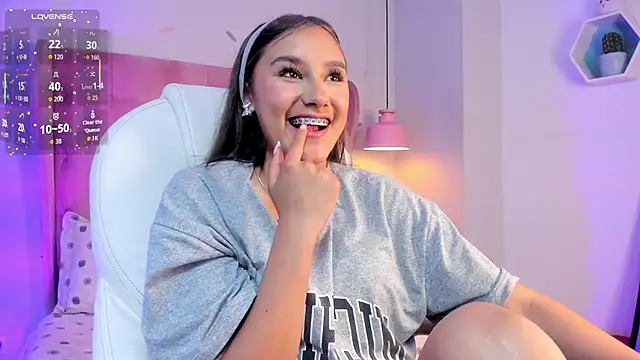  Sophie  miller online show from 11, 11, 2025