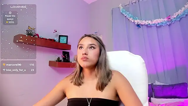  Sophie  miller online show from 18, 4, 2026