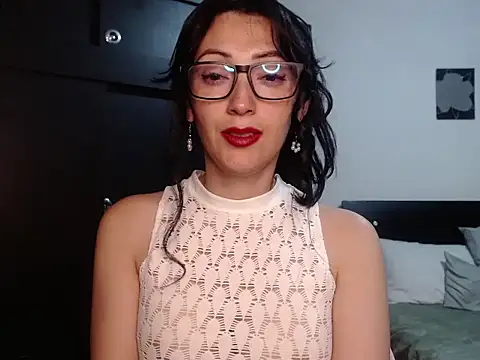 Alicee moss online show from 24, 7, 2026