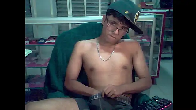 Snapshot of Baby_Cream chatting on 7, 12, 2024 Baby Cream online show from 7, 12, 2024