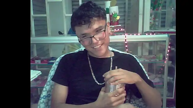 Snapshot of Baby_Cream chatting on 10, 12, 2024 Baby Cream online show from 10, 12, 2024