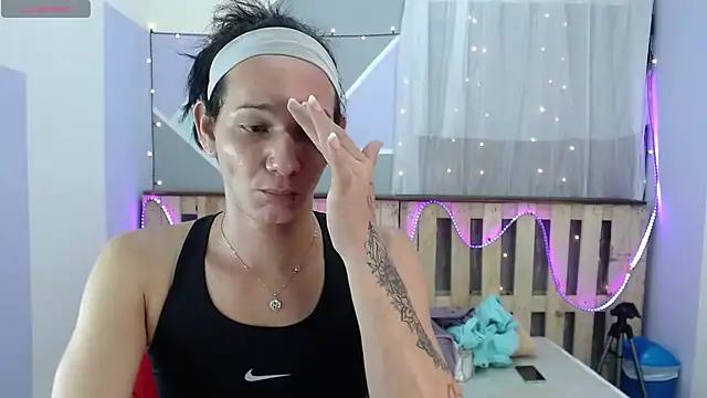 Snapshot of Michellcockxxx chatting on 7, 2, 2025 Michellcockxxx online show from 7, 2, 2025