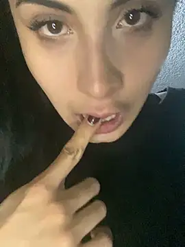 Snapshot of Effyvice13 chatting on 30, 9, 2025 Effyvice13 online show from 30, 9, 2025