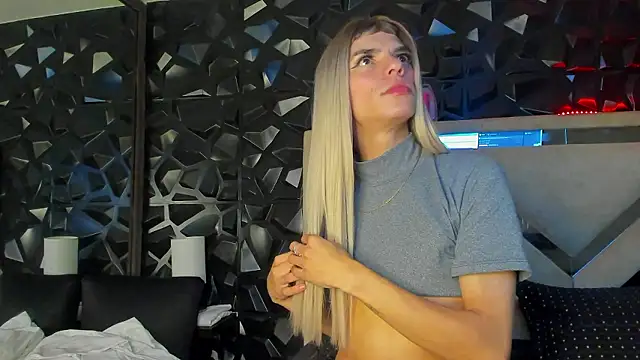 Snapshot of maxx_steell_ chatting on 4, 12, 2024 maxx steell online show from 4, 12, 2024