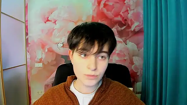 EmiliaYours online show from 3, 12, 2024