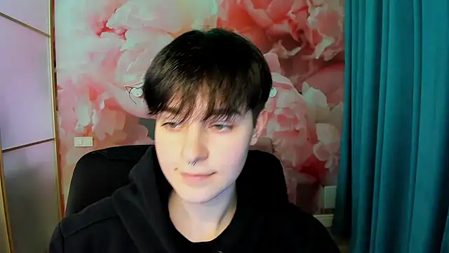 EmiliaYours online show from 7, 12, 2024