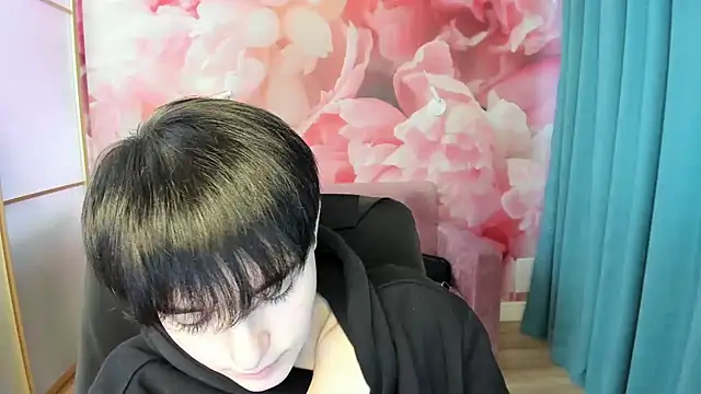 EmiliaYours online show from 10, 12, 2024