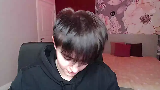 EmiliaYours online show from 15, 12, 2024