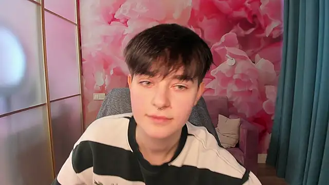 EmiliaYours online show from 27, 12, 2024