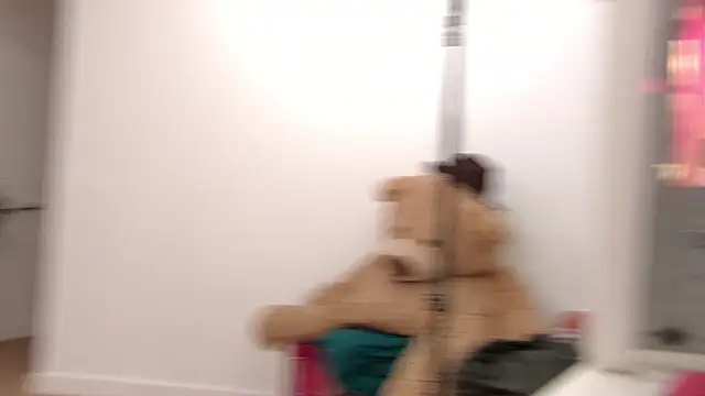 CelineHuddson online show from 14, 1, 2025