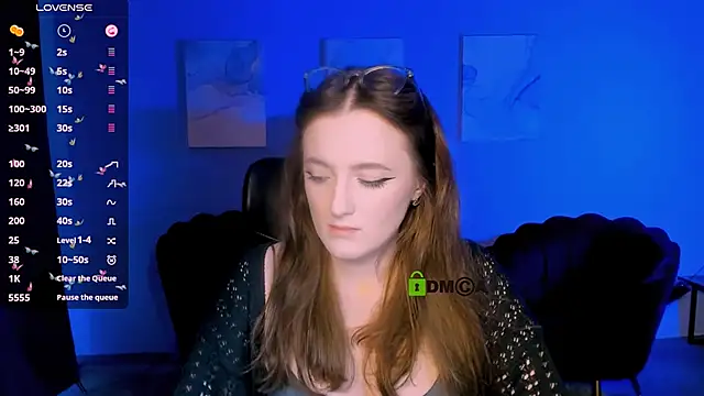 Snapshot of luna_berryy chatting on 8, 11, 2025 luna berryy online show from 8, 11, 2025