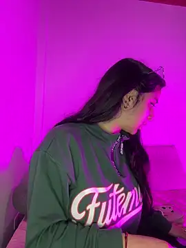 Snapshot of Cassie-millers chatting on 4, 12, 2024 Cassie-millers online show from 4, 12, 2024