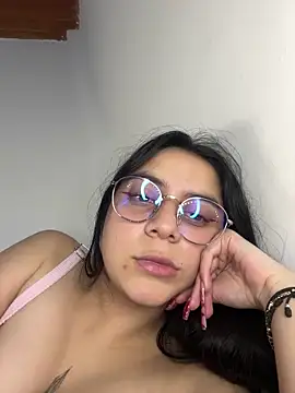 Snapshot of Cassie-millers chatting on 18, 12, 2024 Cassie-millers online show from 18, 12, 2024