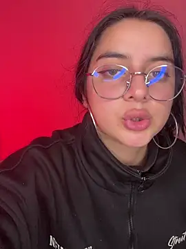 Snapshot of Cassie-millers chatting on 5, 2, 2025 Cassie-millers online show from 5, 2, 2025