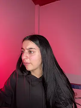 Snapshot of Cassie-millers chatting on 20, 2, 2025 Cassie-millers online show from 20, 2, 2025