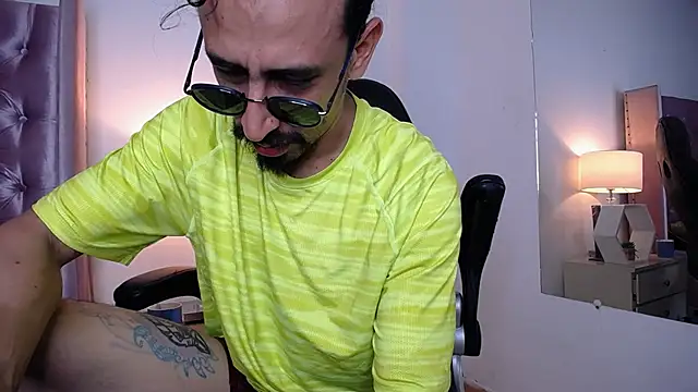 Snapshot of Sr_Magnus_ chatting on 25, 9, 2025 Sr Magnus online show from 25, 9, 2025