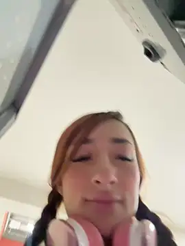 ariiel  online show from 22, 2, 2025