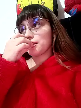 Snapshot of Lucyy-hess chatting on 8, 1, 2025 Lucyy-hess online show from 8, 1, 2025