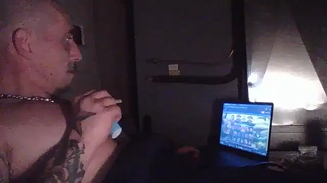 CandiedPompano online show from 30, 10, 2025