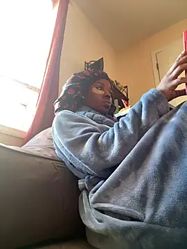 choclatepeaach online show from 11, 1, 2026