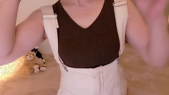 Snapshot of Risa_06 chatting on 21, 9, 2025 Risa 06 online show from 21, 9, 2025