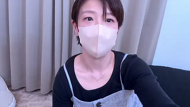 Snapshot of Risa_06 chatting on 11, 10, 2025 Risa 06 online show from 11, 10, 2025