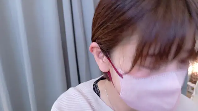 Snapshot of Risa_06 chatting on 18, 11, 2025 Risa 06 online show from 18, 11, 2025