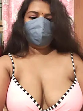 Snapshot of Dr_Chhaya chatting on 13, 7, 2026 Dr Chhaya online show from 13, 7, 2026