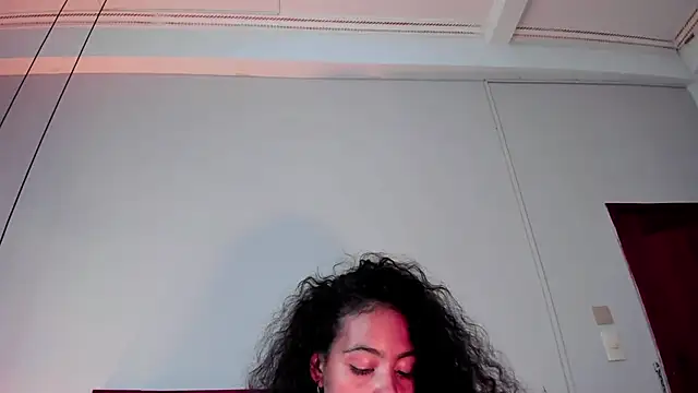 AntonellaHall  online show from 8, 1, 2025