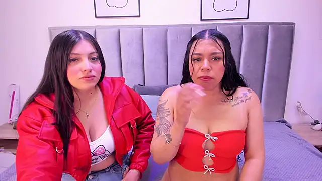 Snapshot of Emmy-Turnner chatting on 8, 11, 2025 Emmy-Turnner online show from 8, 11, 2025