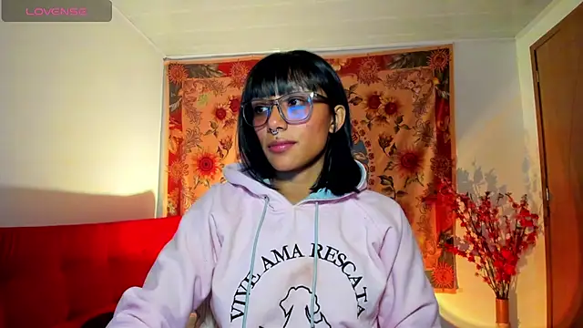 Snapshot of Demeter__ chatting on 15, 10, 2025 Demeter online show from 15, 10, 2025