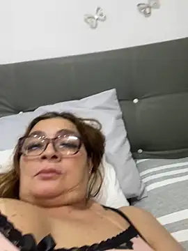 AntonellaAlondra4 online show from 13, 2, 2025