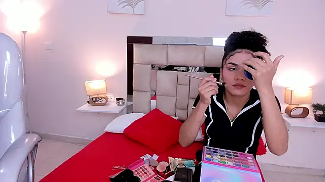 Snapshot of saraandstiven chatting on 23, 3, 2025 saraandstiven online show from 23, 3, 2025