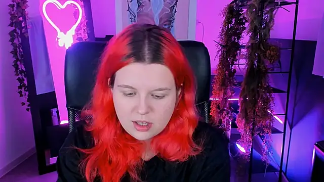 NielletaBlossom online show from 7, 2, 2025