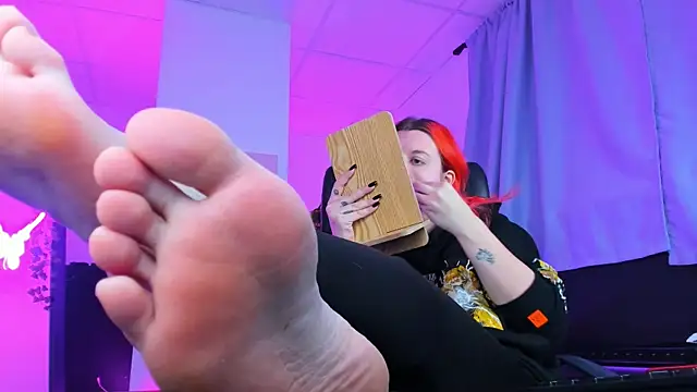 NielletaBlossom online show from 9, 2, 2025